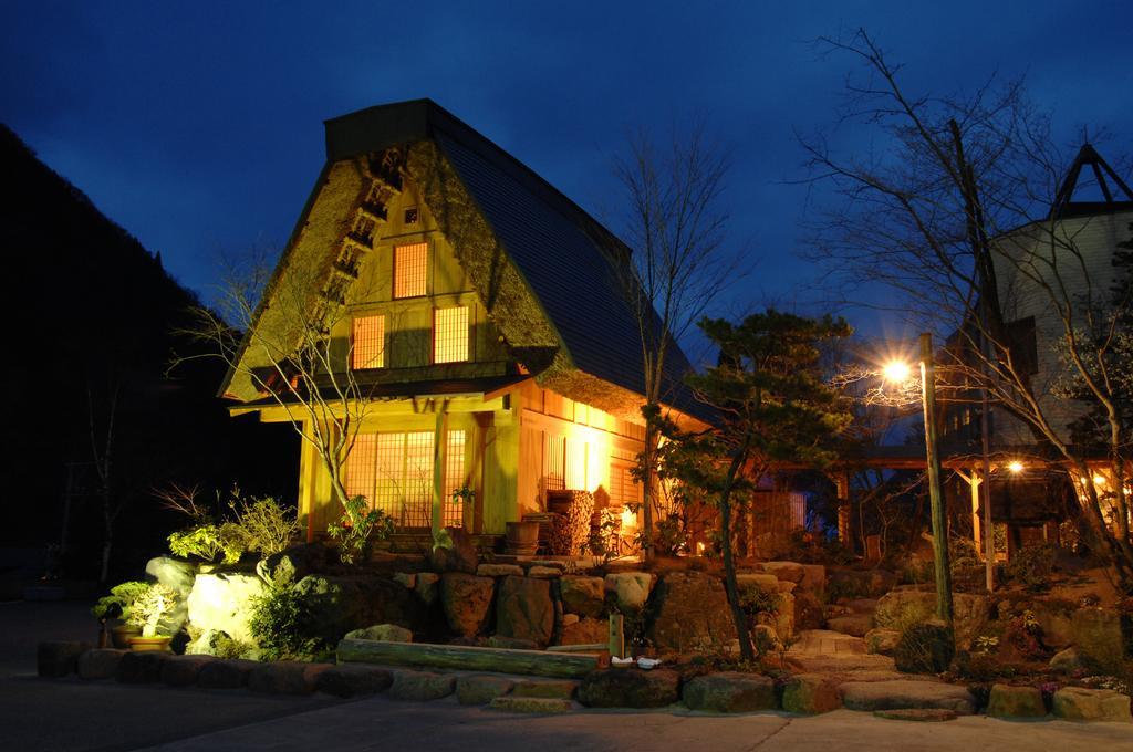 Okuhida Yakushi No Yu Honjin Hotel Takayama  Luaran gambar