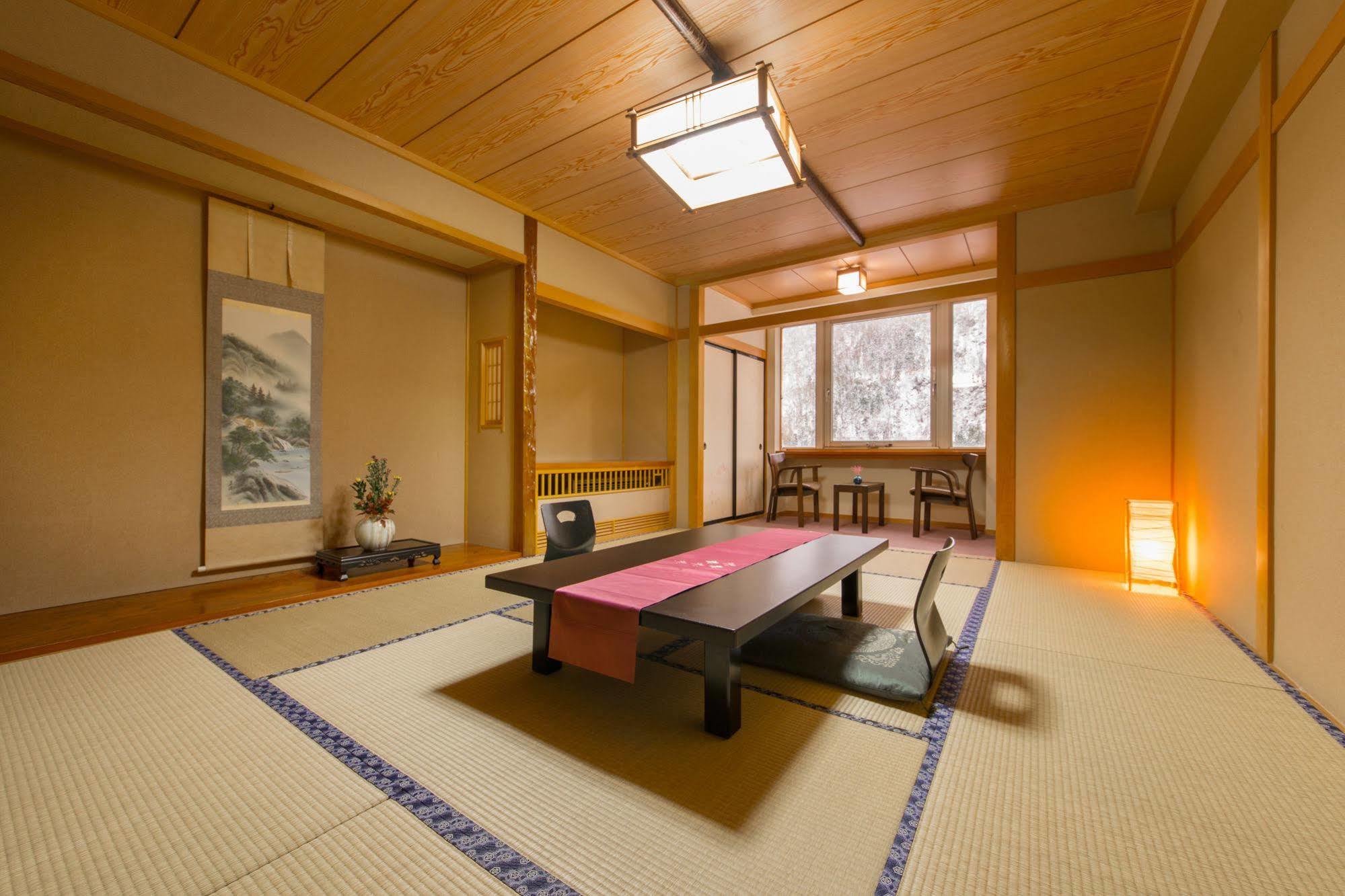 Okuhida Yakushi No Yu Honjin Hotel Takayama  Luaran gambar